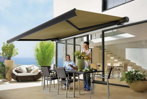 How much does it cost to build an awning?