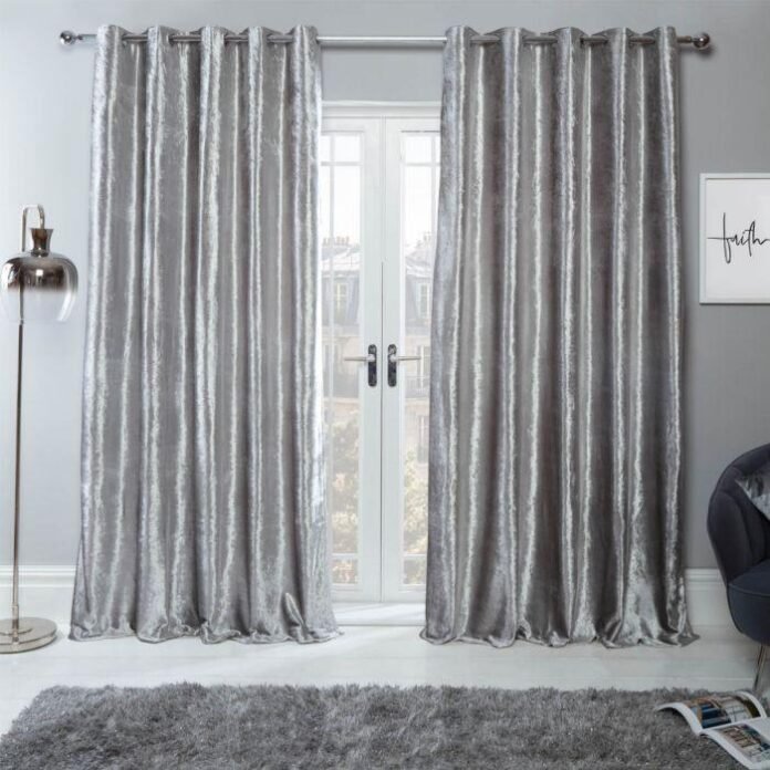 How to attend to velvet curtains?