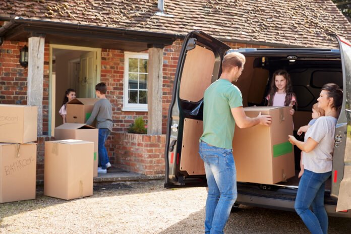 Relocating Stress-Free: Long Distance Movers in Charlotte